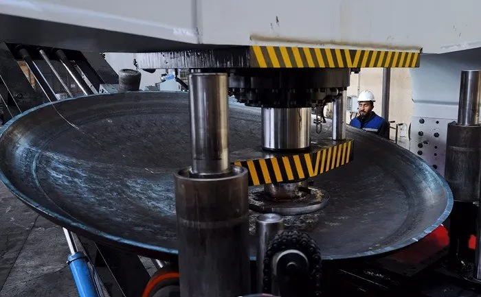 ABOMBADORA Y CEJADORA PARA TANQUES INDUSTRIALES